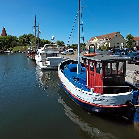 Buchenweg Schwalbennest Insel Poel